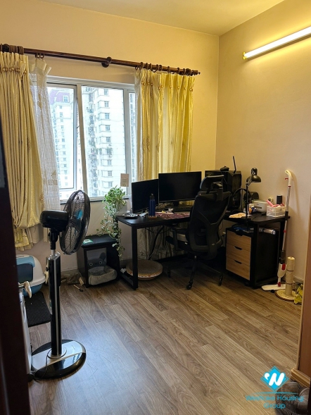Beautiful apartment with 3 bedrooms, fully furnished, high floor with lake view for rent